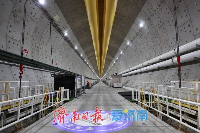 累计掘进1500米！记者带你穿黄！