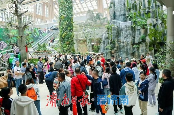 从狮城到泉城！济南起步区鹊山生态文化区借“南洋风”出圈，成假期文旅黑马