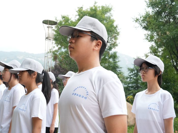 迷彩砺少年 热血筑国防 全市青少年军事体验活动圆满收官