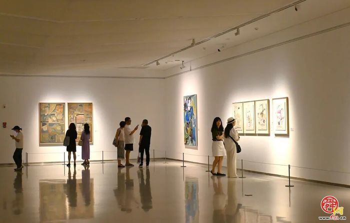 “图像的迁徙——顾黎明艺术四十年”展览亮相山东美术馆