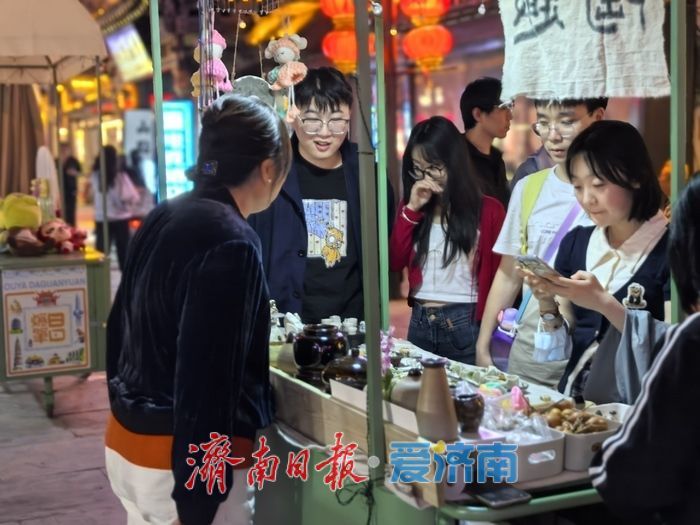 一年四季 泉在济南丨非遗市集 民谣曲艺 在百年商埠“待一整天都不腻”