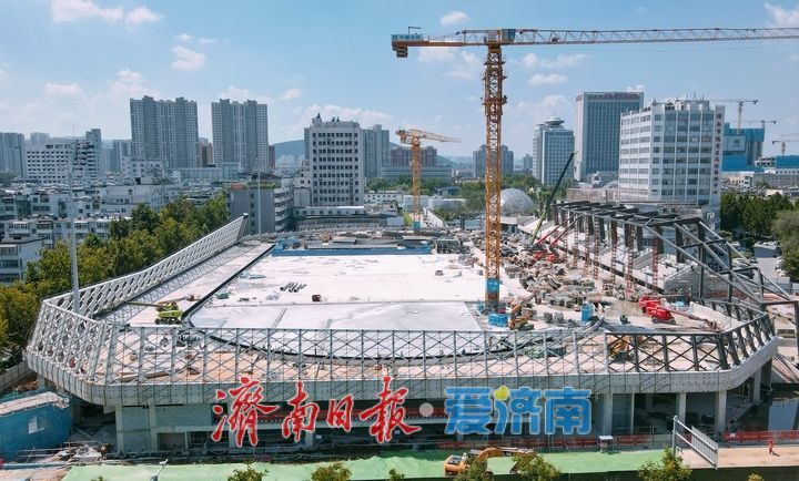 加快“蝶变”，槐荫体育场地块焕新亮相