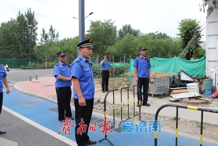 “以练筑防 以战保安” 济阳城管开展广告牌匾安全应急演练，筑牢城市安全防线