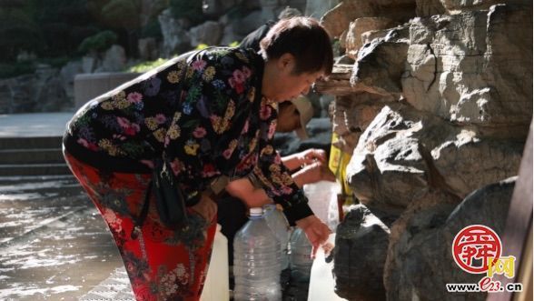 济南“泉水游”爆火背后：解码历下如何擦亮“泉水长涌”金名片