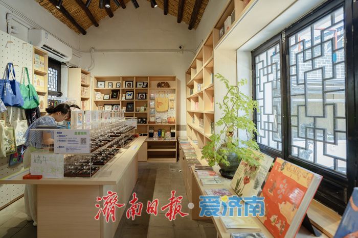 综合性文化书店，已成为时下阅读打卡新宠