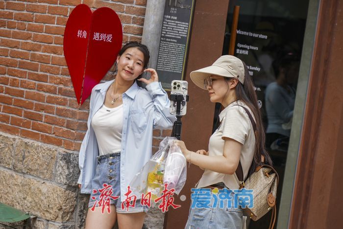 “老建筑+新玩法”焕发活力！济南融汇老商埠成暑期网红打卡地