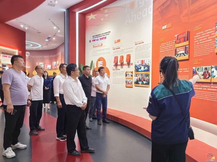 章丘区台属联谊会开展庆七一联谊活动