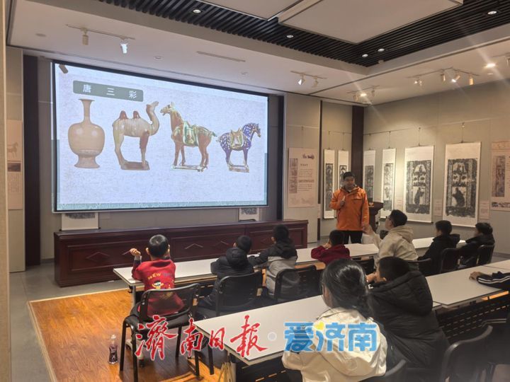 春节假日接近尾声 文旅消费依然火热 正月初六全市30家景区共接待游客100.11万人次