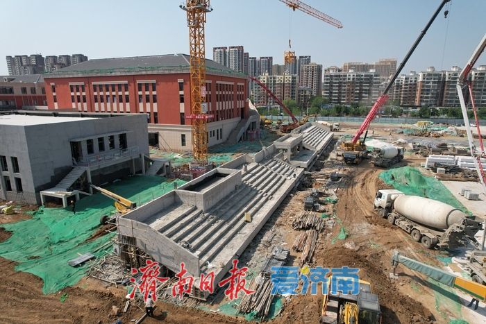 工业南路北小学建设提速，校园主体展露新貌，配套工程同步推进