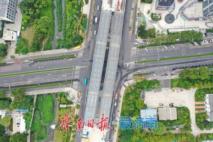 济南腊山河西路北延工程取得关键进展 超大承台浇筑完成