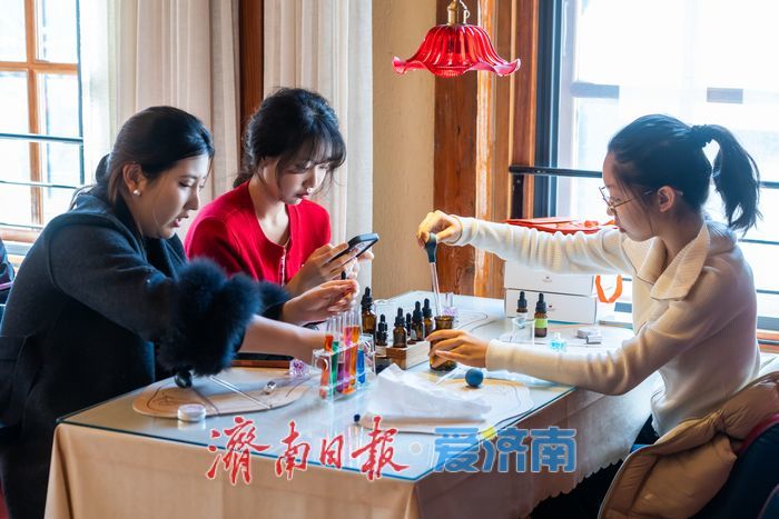 春游九如山，把鲜花和春天一起“抱”回家