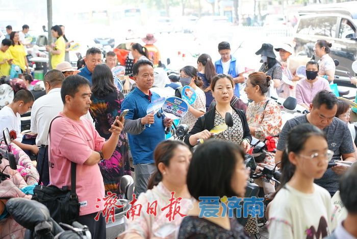 加油，考生们！2025年高考首日开考考生从容赴考