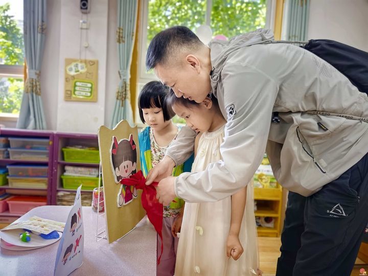 亲子同乐庆六一，科学衔接助成长   ——济南市槐荫区实验幼儿园纬九分园开展“亲子同乐庆六一，科学衔接助成长”活动