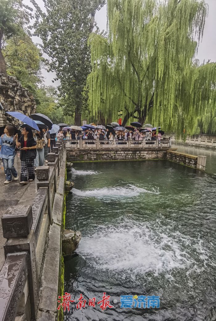 一年四季 泉在济南丨泉水奔涌“赋能”假日经济，济南文旅市场焕发新生机