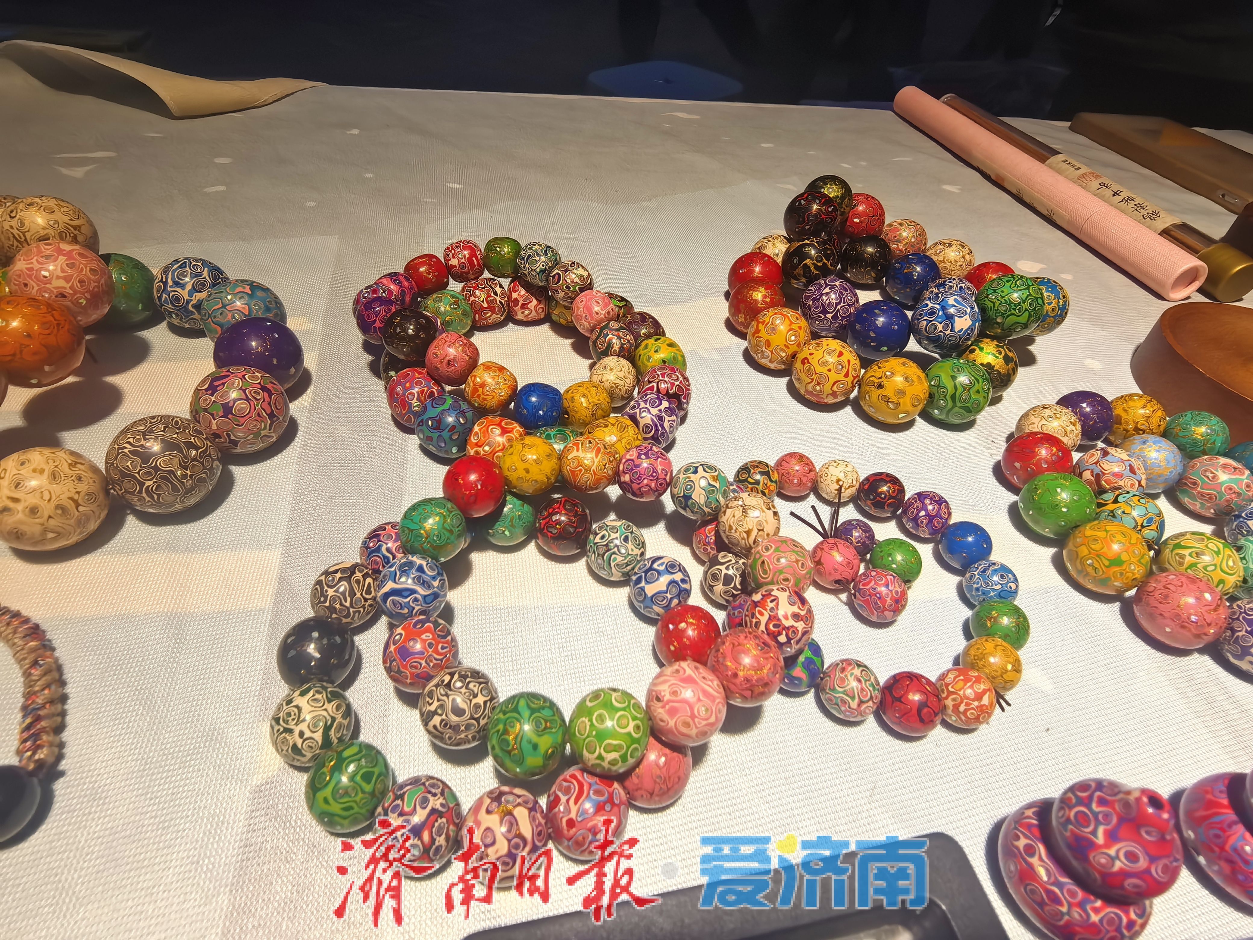 一香一漆一人生：济南95后街角手艺人的坚守与创新之路