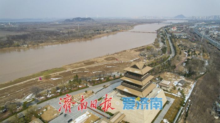 大河奔流春意浓