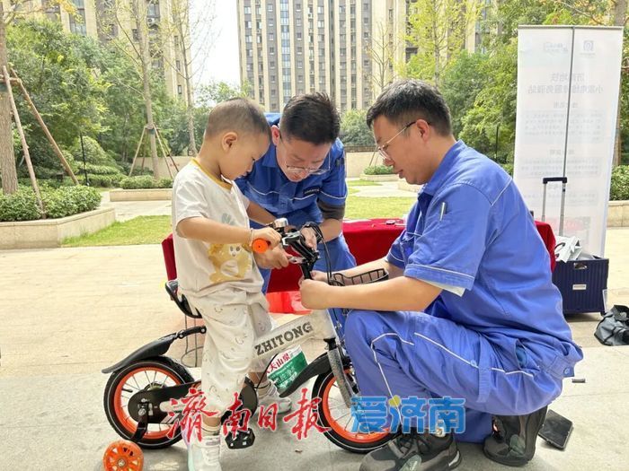 来济南地铁站，体验一把“暖心局”吧