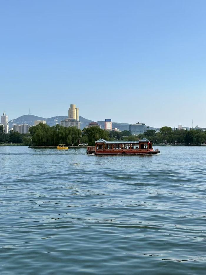 文学照进现实！游客因老舍笔下的冬天来济南，被句句“老师儿”圈粉