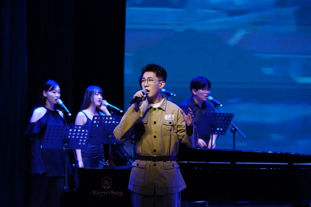 “泉”在济南过暑假 