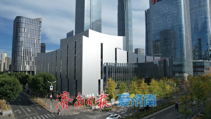 项目强省会｜济南CBD华润艺术剧院外立面施工进入收尾阶段