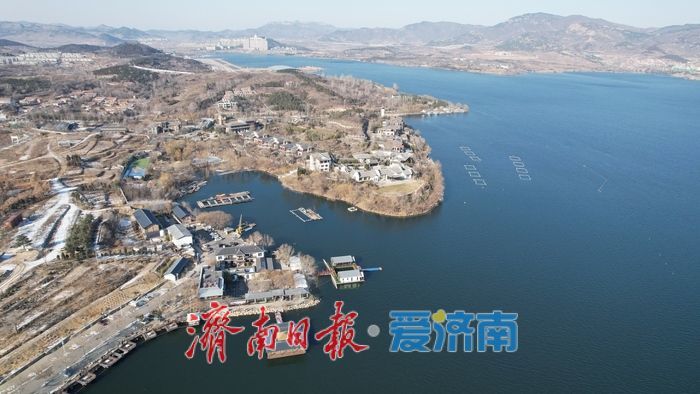 济南雪野湖冬日颜值拉满 通透晴好引客来