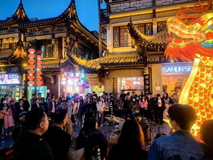 “泉”在济南过五一｜清明假期，济南人气旺消费燃