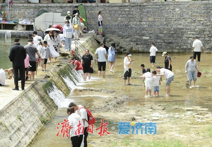 一年四季·泉在济南 