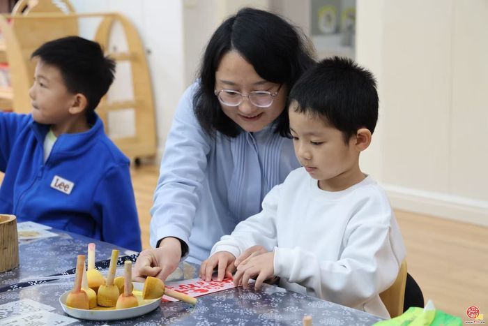 元旦喜乐节 童心启新岁——济南市市直机关幼儿园鼎秀家园分园举办元旦游园会
