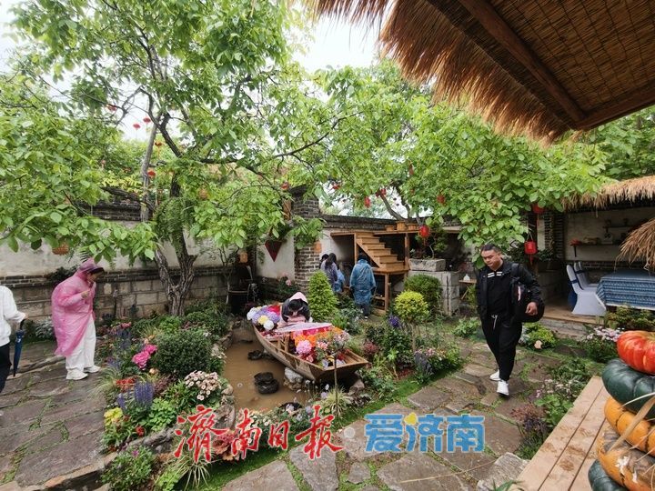 庭院经济火出圈 古村小院成五一“流量密码”