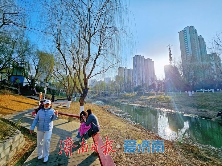 春归腊山河 踏青正当时