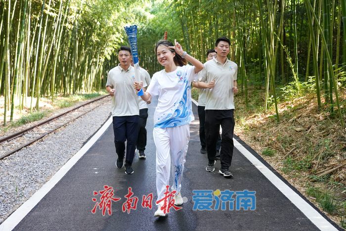 一汪洪范泉，一卷振兴图！2026济南国际泉水节“泉炬”传递活动暨平阴县洪范池镇第七届泉水文化旅游节活动侧记