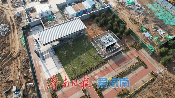 济南轨交四号线腊山河公园站围挡拆除，出入口亮相