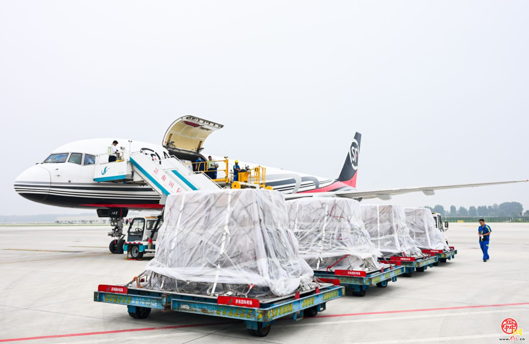 开辟空中经贸新通道  济南城市建设集团济南—仁川国际货运航线正式启航