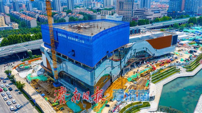 颜值拉满！洪楼波浪曲面幕墙完工，济南首座京东 MALL 有望年底亮相