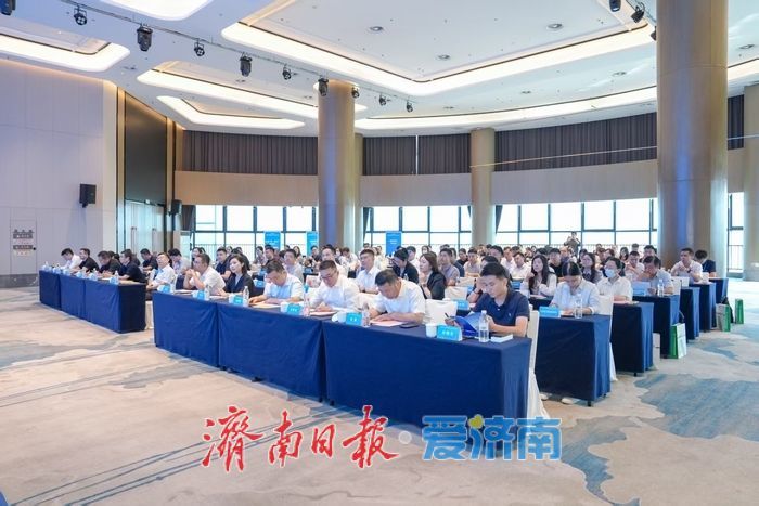 今年前8个月，济南中欧班列累计开行937列，同比增长27.3%