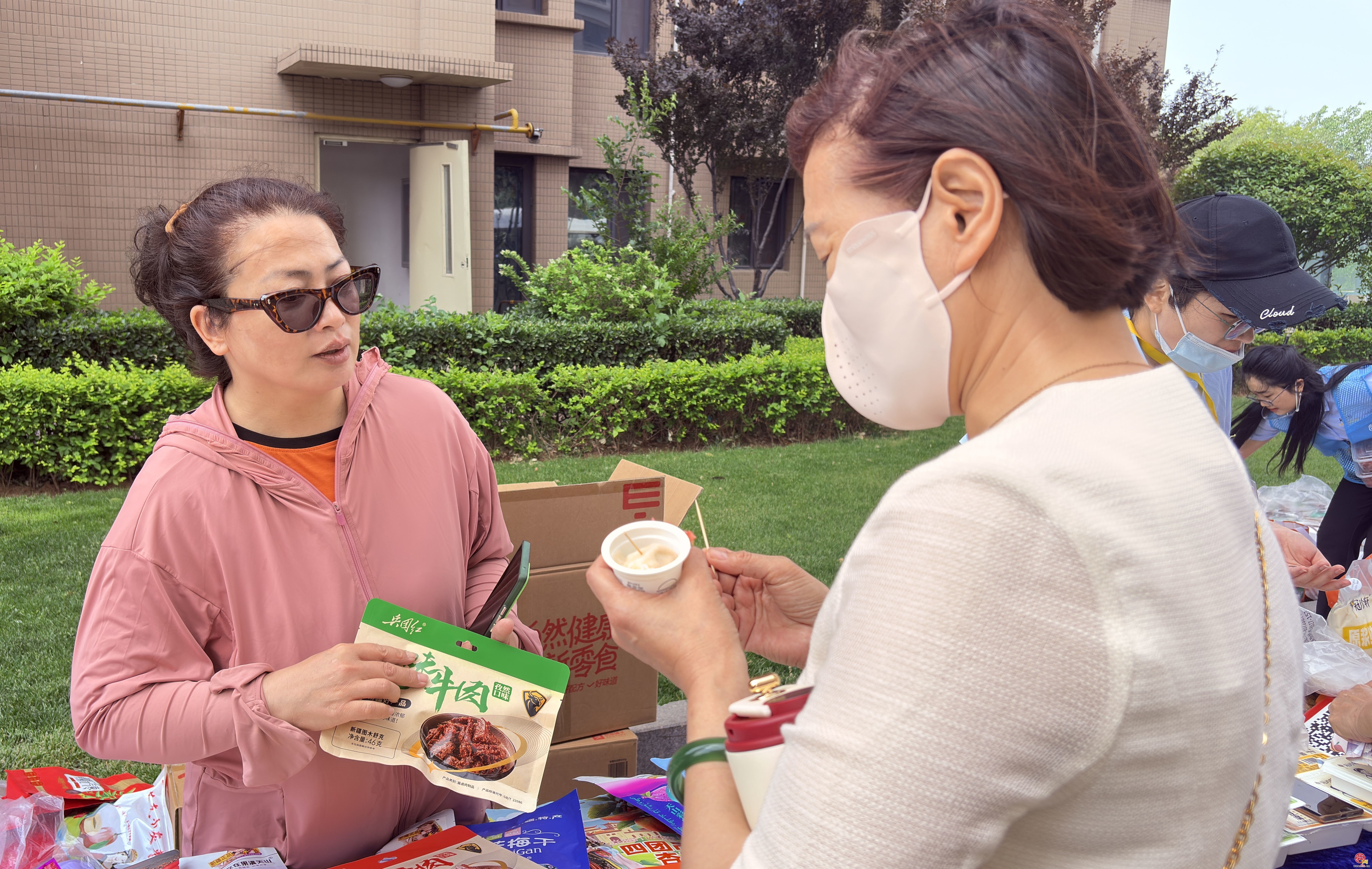 章丘这场“集”  烟火气拉满！泉水人家2026首场社区行热热闹闹收摊啦