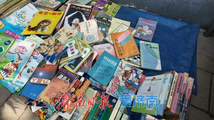 一年四季 泉在济南丨中山书苑：泛黄书页里流淌的旧时光