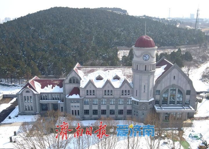 山东职业学院铁路科普教育基地复建“津浦铁路济南站”