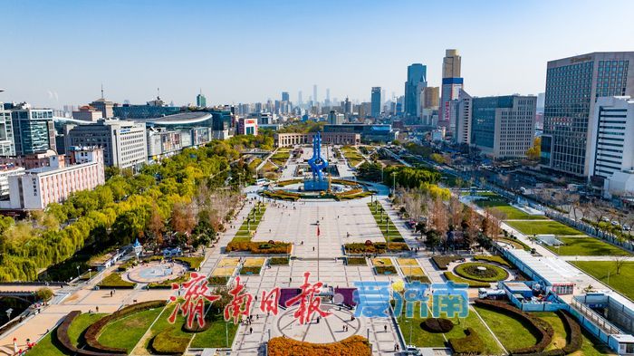 泉城广场“泉标”焕新归来，以靓丽姿态再现济南城市风采