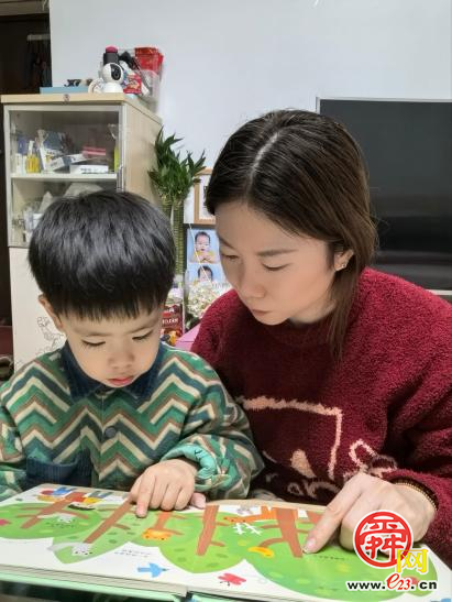 读书读出新花样？鹤琴英华幼儿园的世界读书日太会“整活”啦！