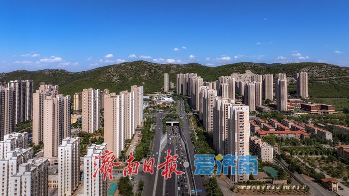 一年四季 泉在济南丨碧空如洗 白云如絮！蓝天白云下的济南令人赏心悦目