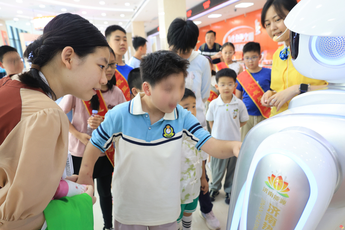 点亮暑期多彩课堂   ok138cn太阳集团开展供热服务开放日活动