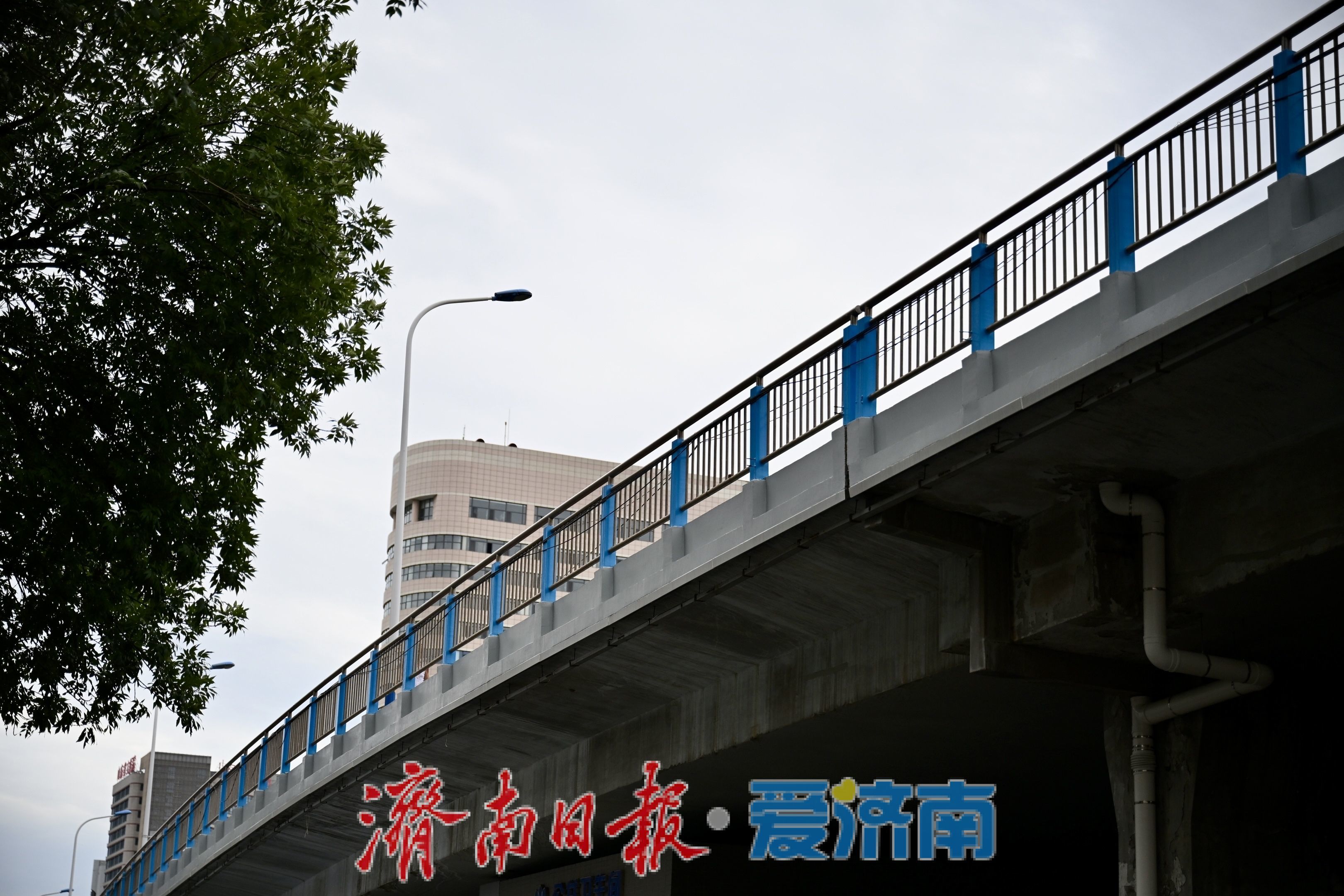 提速焕新！济南纬六路高架桥大修攻坚冲刺 预计10月底全面完工