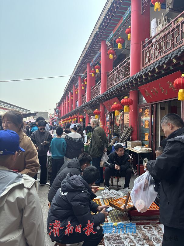 英雄山文化市场的“文化味儿”