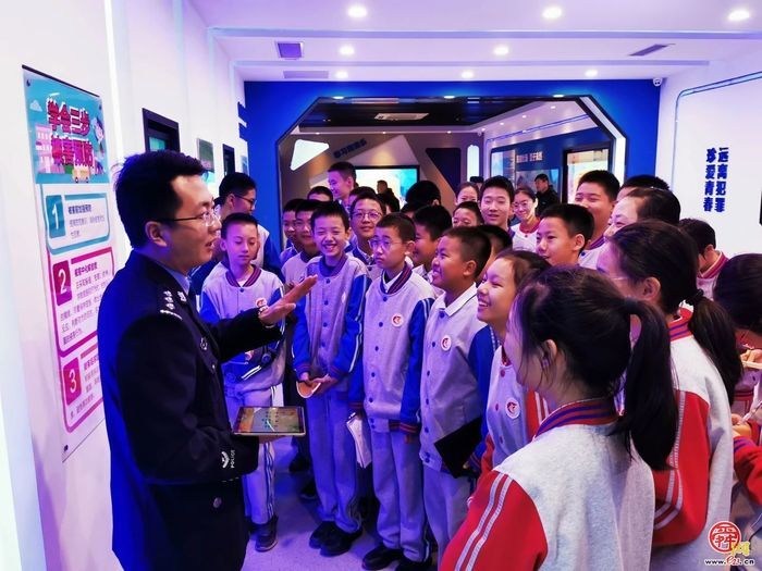 守护少年的你！国家宪法日，济南市中小学生这样做