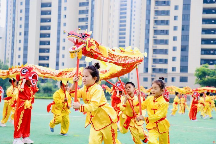 健康第一！市中区幼儿园体育嘉年华点亮幼儿多彩童年