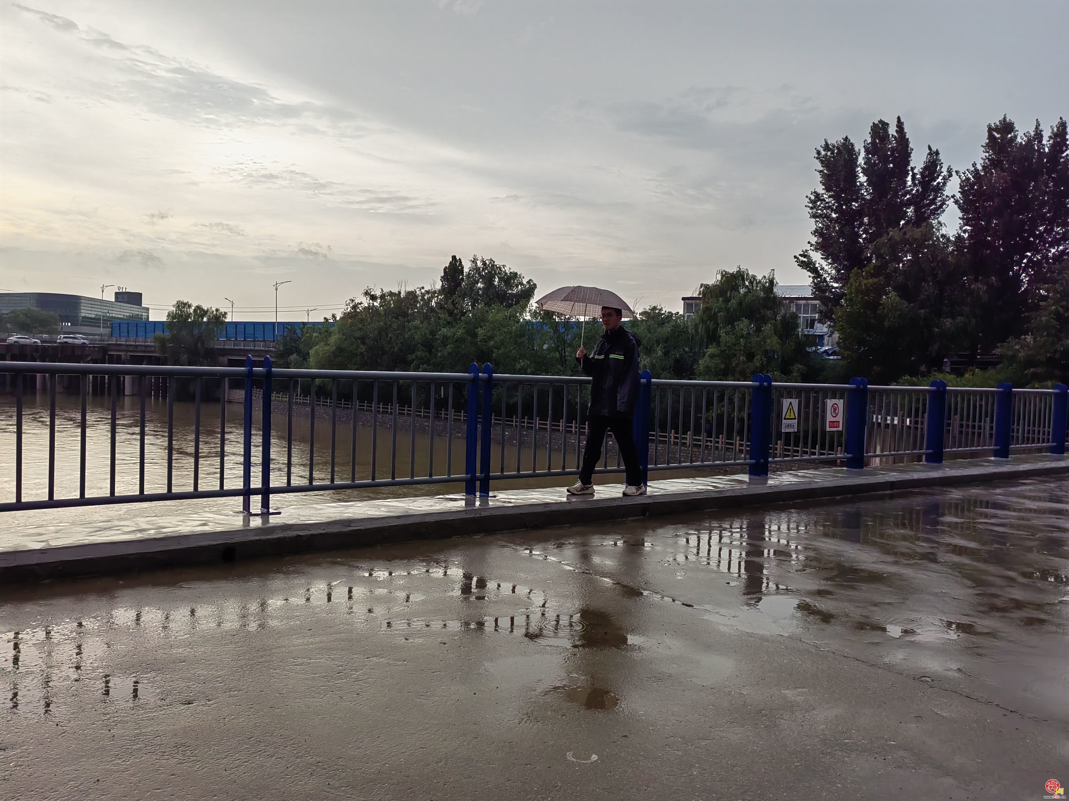 济南玉符河服务处代浩天：4昼夜奋战保障分洪水闸、堤防工程运行安全