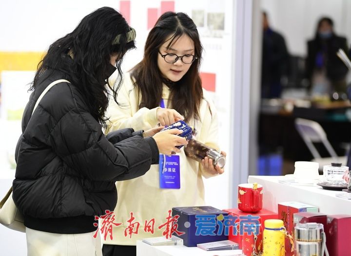 万件“手造”精品汇聚济南 山东工艺美术博览会启幕