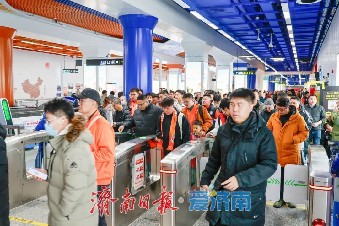 除了“换乘”，奥体中心站还有哪些隐藏关键词？