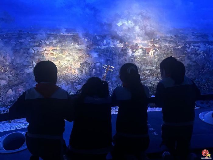 济南市经十一路小学走进济南革命烈士陵园